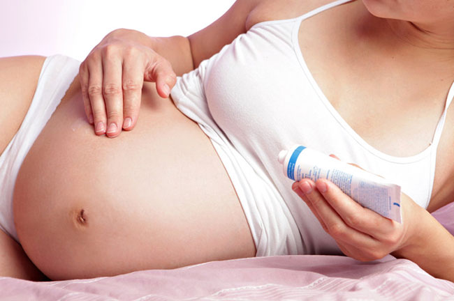aplicación crema candidiasis vaginal embarazo